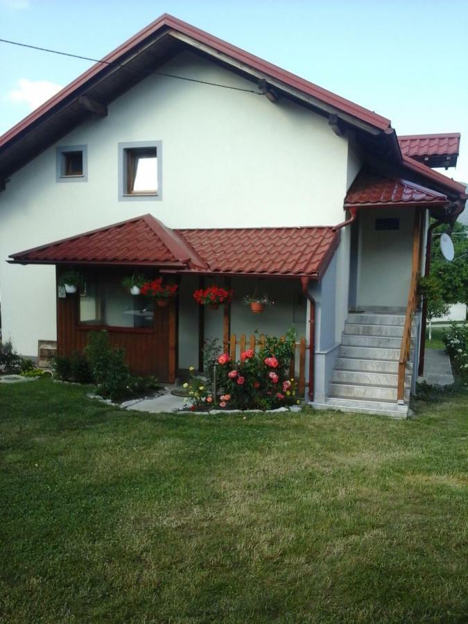 House Sara Korenica Exterior foto